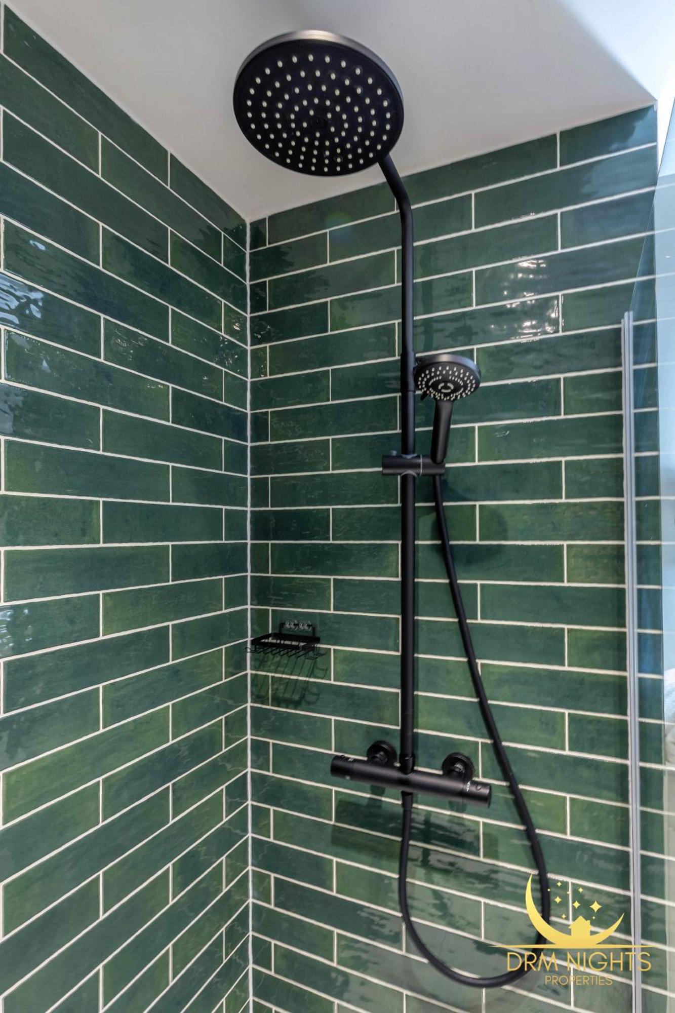 Modern 1-Bedroom Apartment In Leeds City Centre Sleeps 2 Central Station Eksteriør bilde